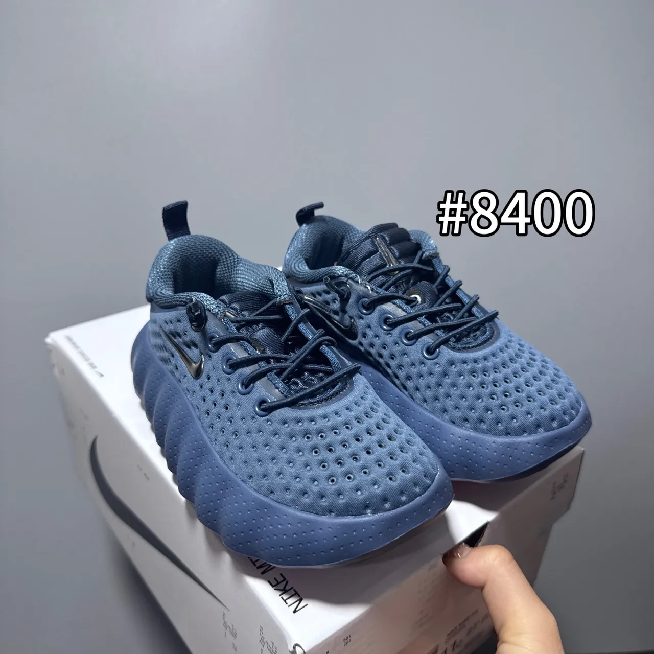 Nike Gray White Perforated Knit Upper Sculpted Wavy Midsole Running Shoes 9