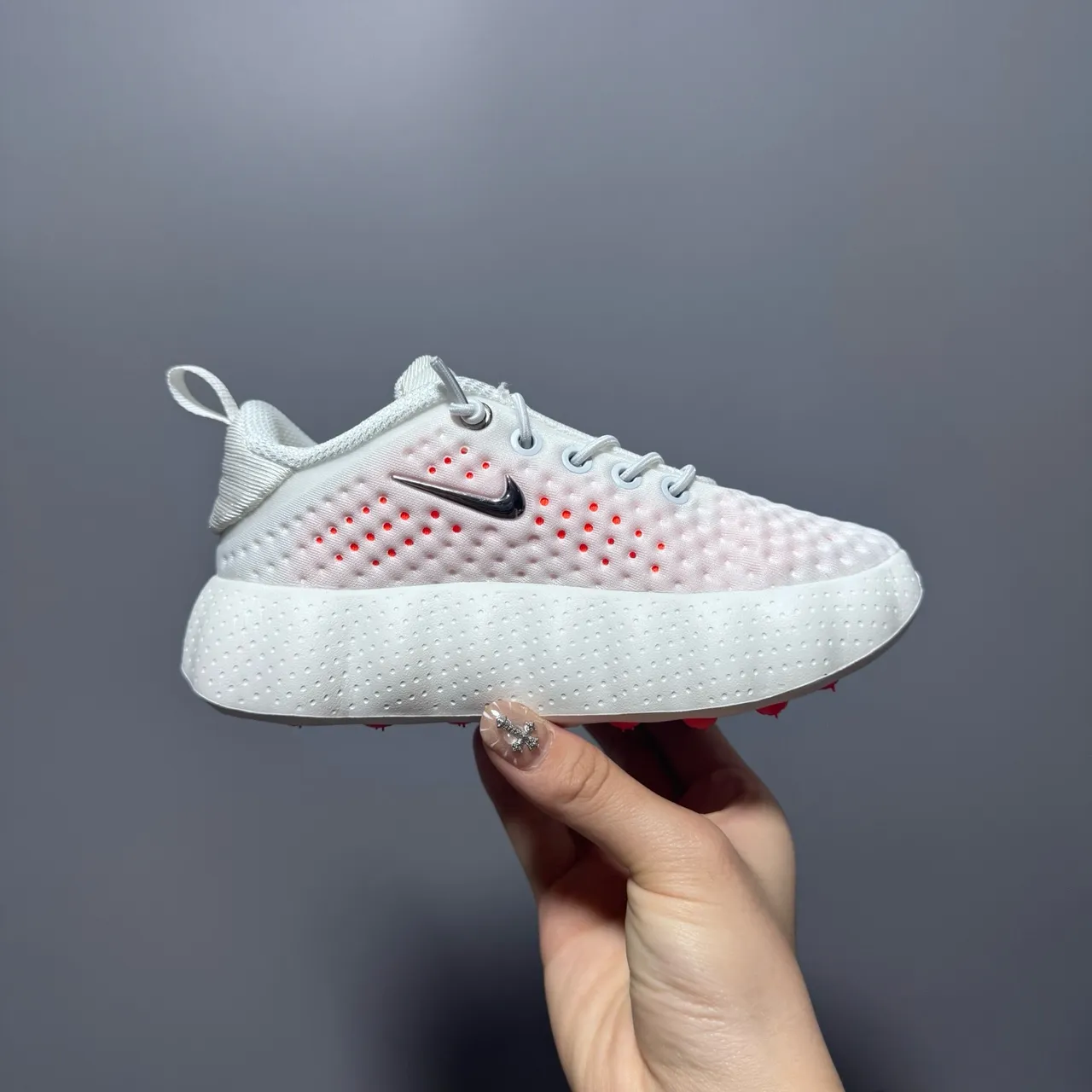 Nike Gray White Perforated Knit Upper Sculpted Wavy Midsole Running Shoes 24