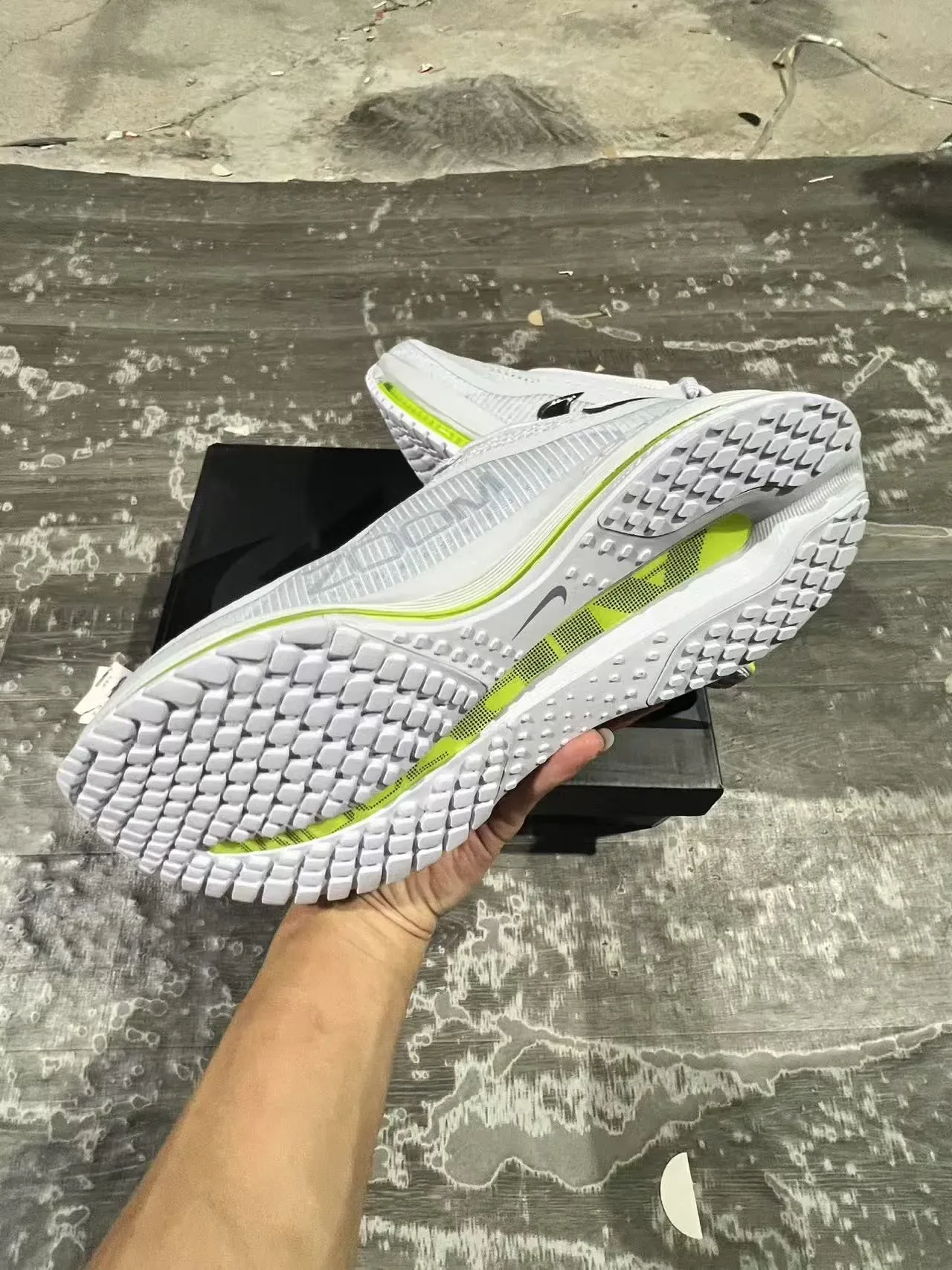 Nike Gris Amarillo Malla Engineered Superior Visible de Largo Completo Unidad Air Zoom Zapatillas Running 6