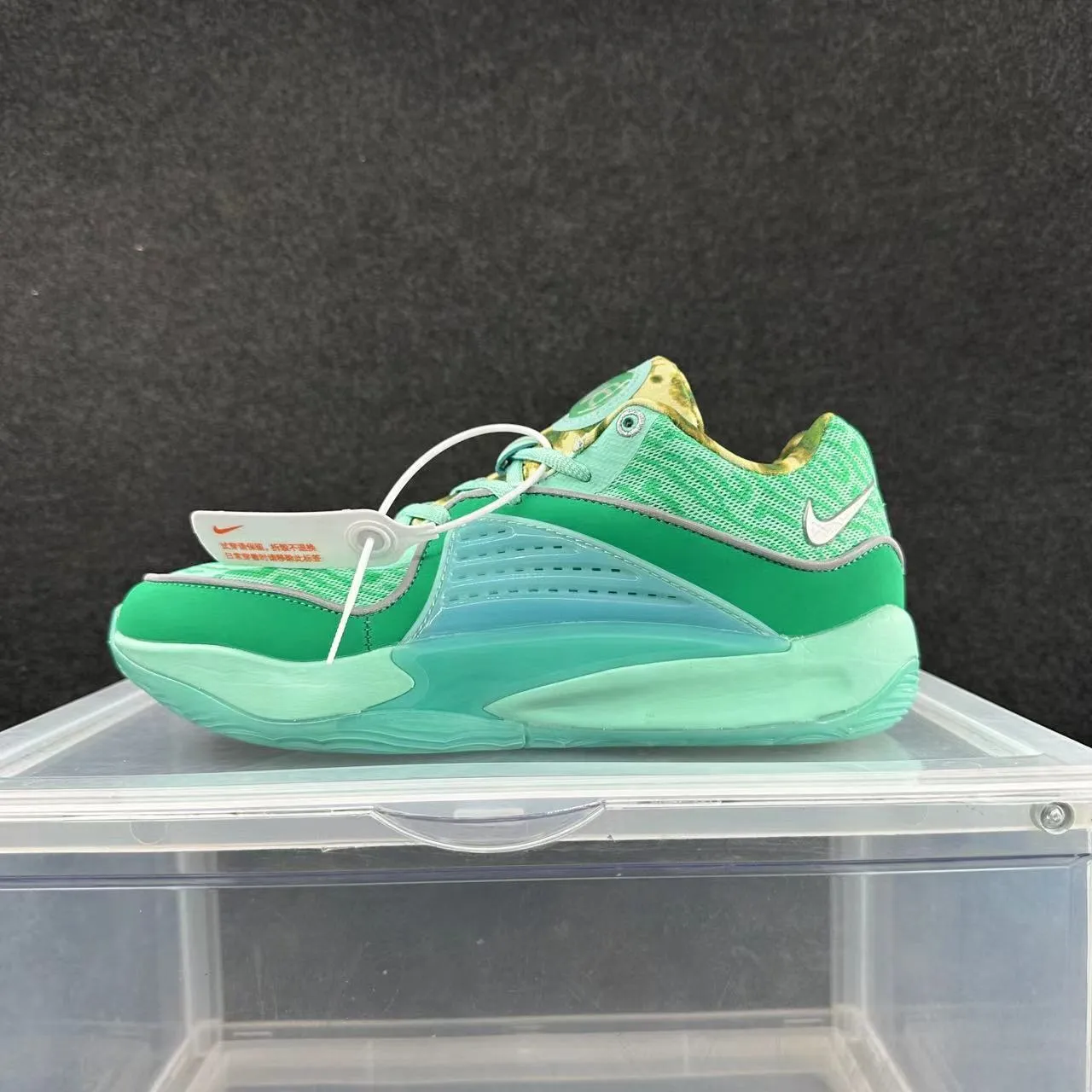 Nike Green and Gold High-Top Mesh-and-Synthetic Basketball Shoes 2
