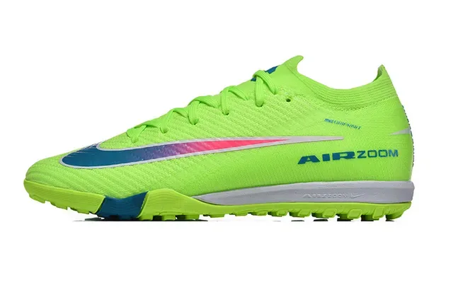 Nike Vert et Bleu Flyknit Low-Cut Silhouette Turf Chaussures de Football 10