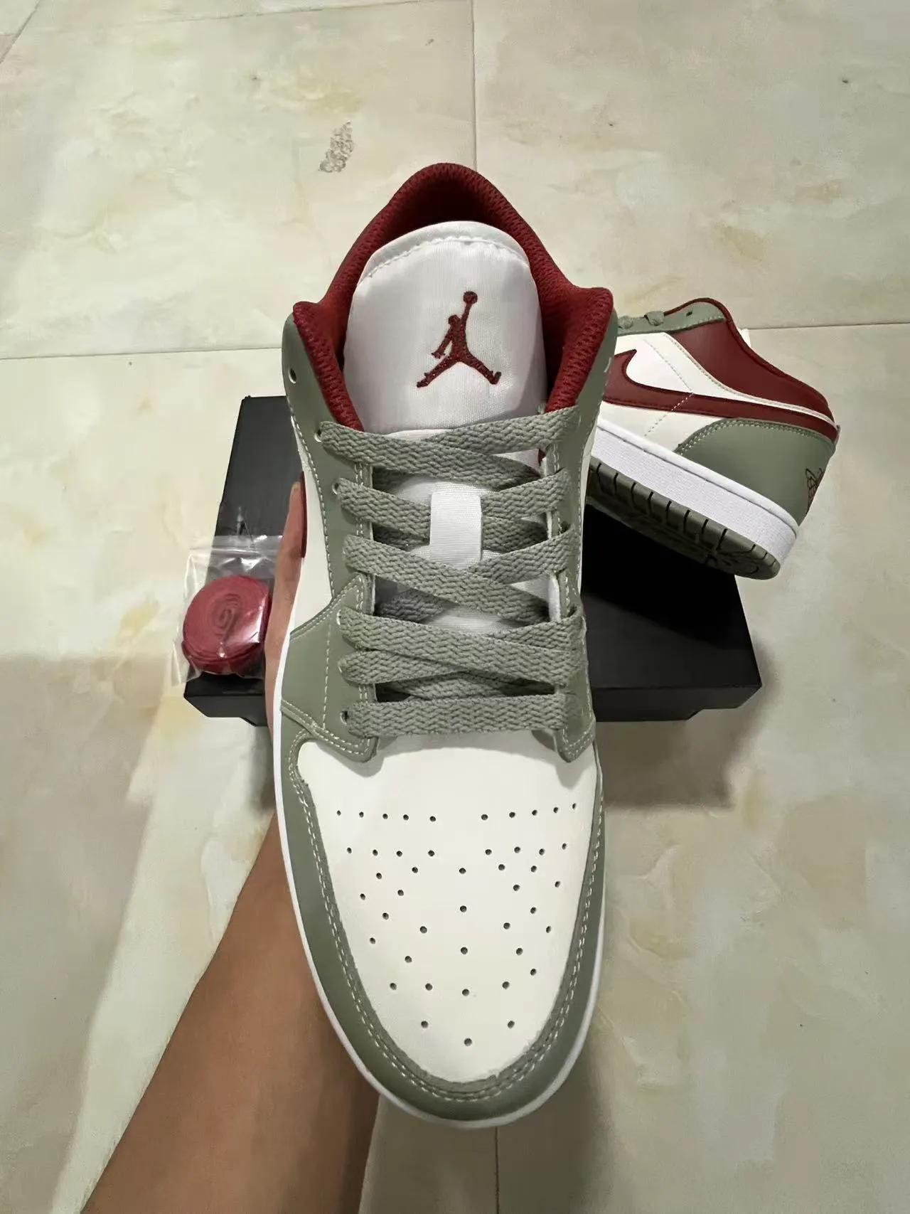 Nike Green Burgundy Low-Top Silhouette Multi-Panel Leather Construction Lifestyle Sneakers 3