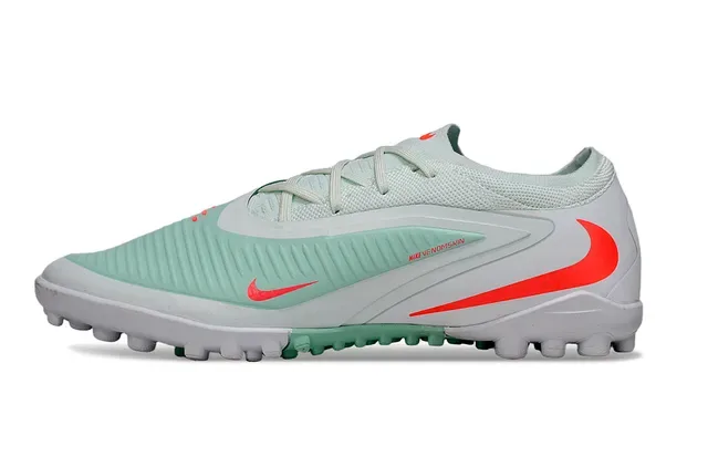 Nike Vert/Rouge Low-Cut Synthetic Mesh Upper Chaussures de Football Turf 6