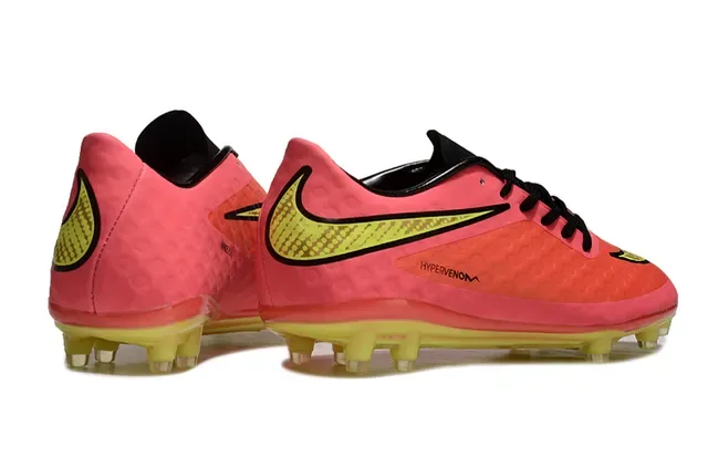 Nike Hypervenom Phantom Pink Yellow أحذية كرة القدم بشريط خلفي منخفض أعلى اصطناعي نسيج خلايا النحل أرض صلبة 5