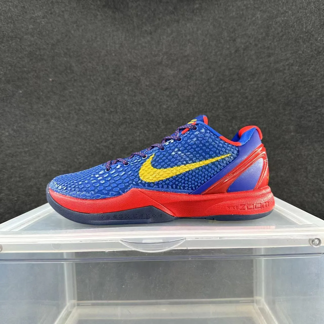 Nike Kobe VI azul vermelho amarelo tênis de basquete 2