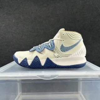 Nike Kyrie بيج ونافي حذاء كرة السلة من النسيج المطرز