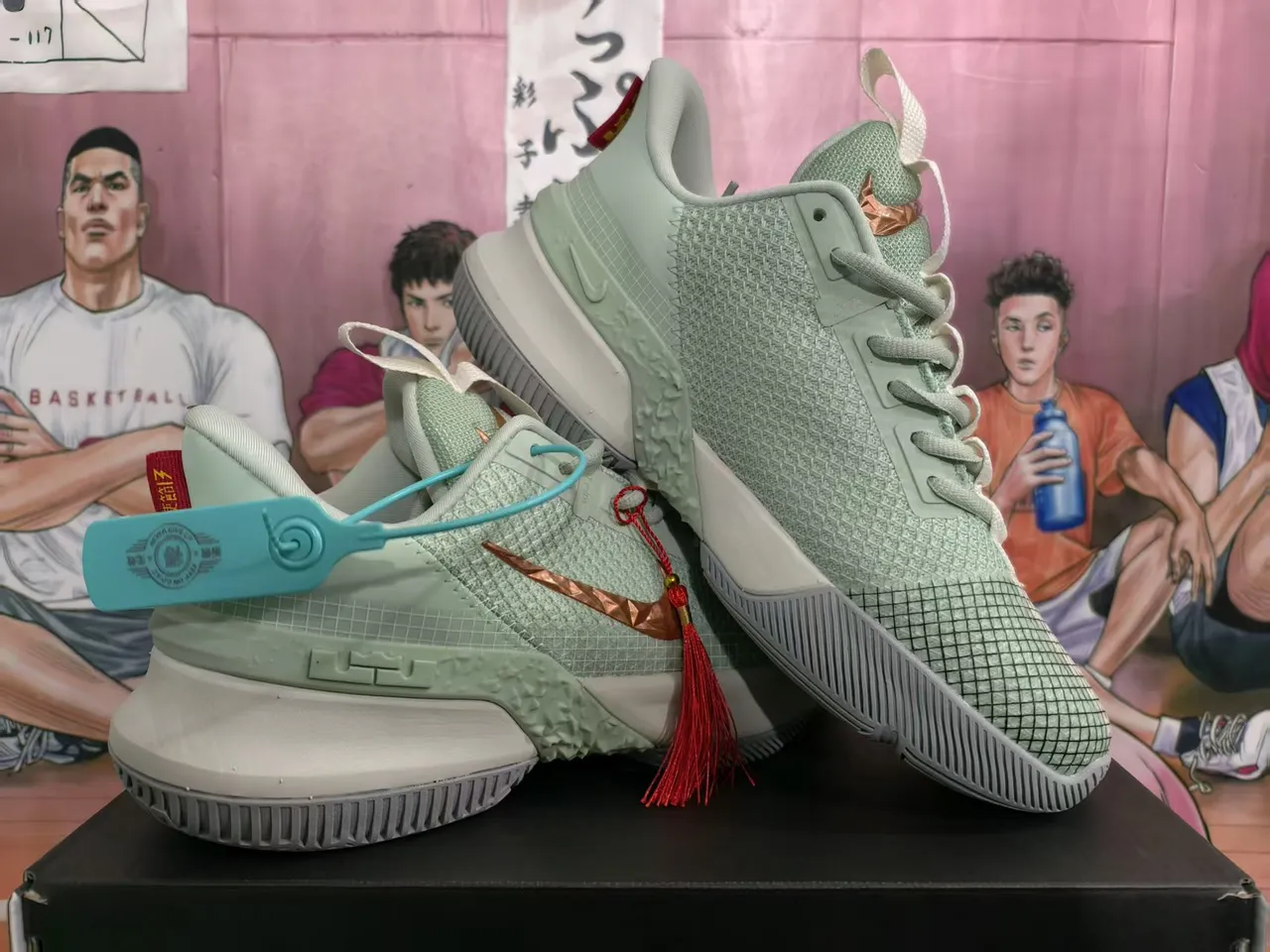 Nike LeBron Vert Rouge Maille Tricotée Supérieure Swoosh Métallique Cuivre Chaussures de basket-ball 5