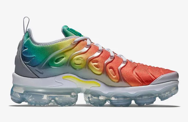Nike Multicolor White Gradient Rainbow Upper Wavy TPU Cage Lifestyle Sneakers 5
