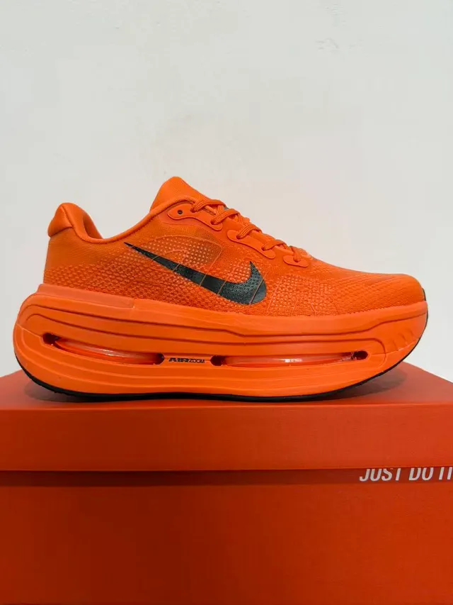 Nike Orange Black Engineered Mesh Upper Full-Length Visible Air Zoom Unit Running Shoes 6