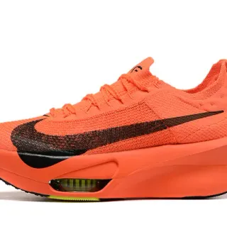Nike Zapatillas de running con upper de tejido naranja y negro, suela media esculpida