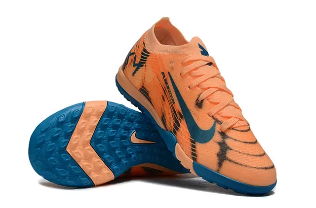 Nike برتقالي أزرق كيت أب جرافيك برينت تيرف أحذية كرة القدم 4