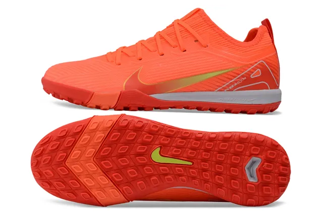 Nike Chaussures de Football Turf avec Upper en Tricot Orange et Rouge, Col Dynamic Fit 5