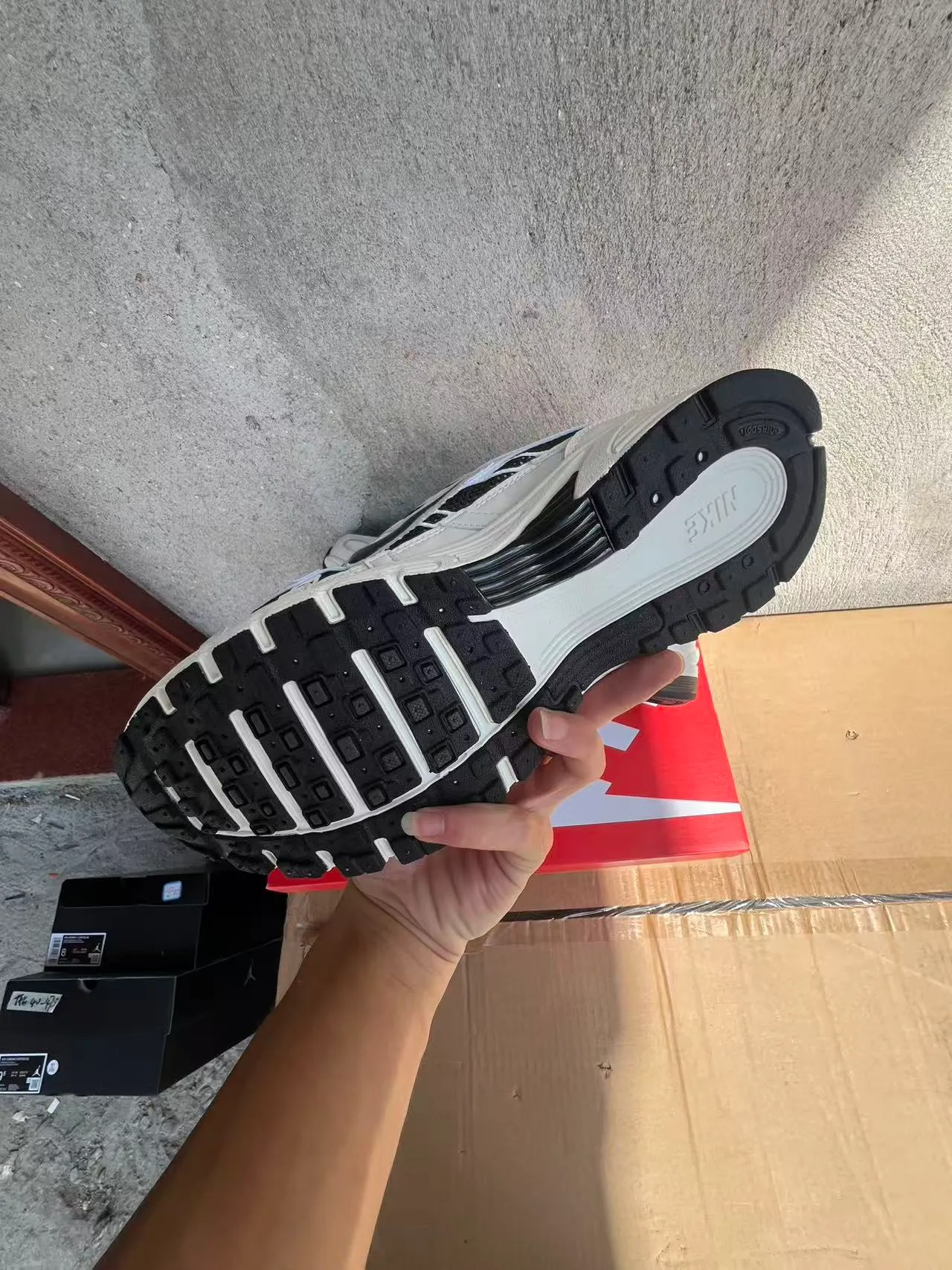 Nike P-6000 White and Black Lifestyle Sneakers 6