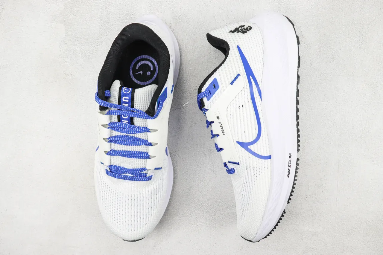 Nike Pegasus 40 白蓝跑鞋 3