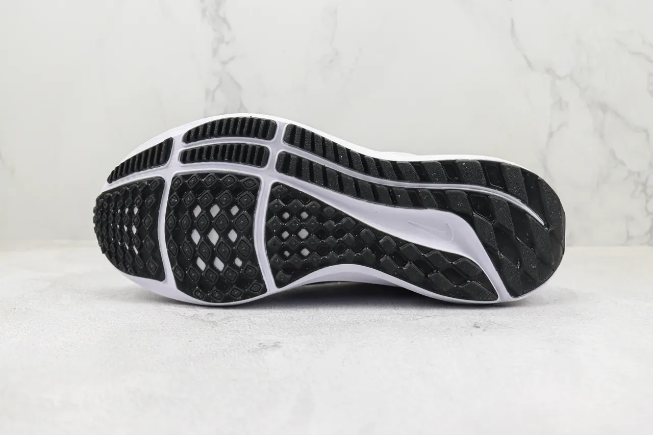 Nike Pegasus 40 白蓝跑鞋 8