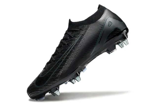 Nike Phantom GT Black Blue Low-Cut Knit Upper Asymmetric Lacing Firm-Ground Soccer Shoes 3