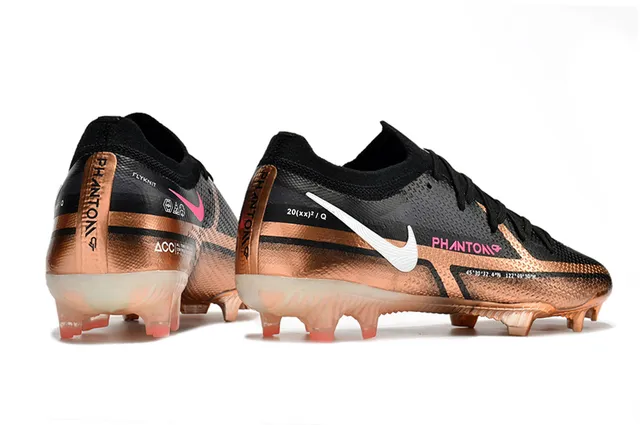 Nike Phantom GT Negro Dorado Bajo Corte Superior Sintético Recubrimiento Metálico Cobre Superficie Natural Zapatos de Fútbol 10