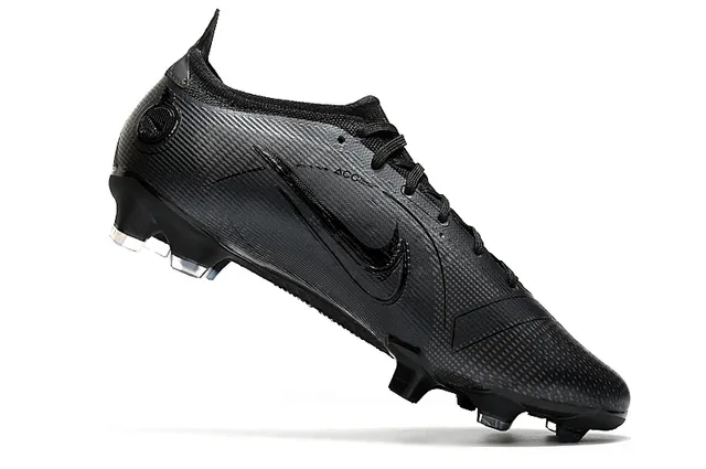 Nike Phantom GT Black Coupe Basse Texturé Fibres de Carbone Tige Terrain Solide Chaussures de Football 3