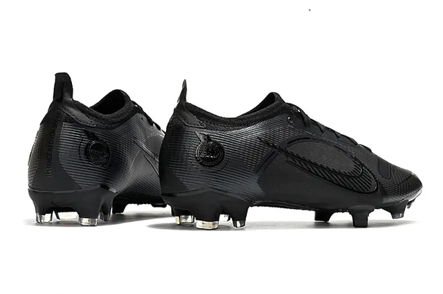 Nike Phantom GT Black Coupe Basse Texturé Fibres de Carbone Tige Terrain Solide Chaussures de Football 7