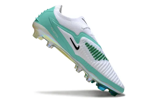 Nike Phantom GT Vert Menthe Iridiscent Chaussures de football pour terrain ferme 2