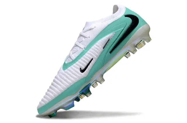 Nike Phantom GT Vert Menthe Iridiscent Chaussures de football pour terrain ferme 3