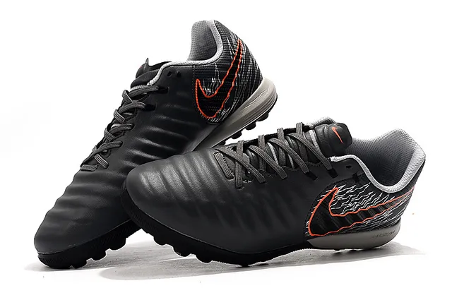 Nike Phantom GT Blanc et Orange Haut Texturisé Synthétique Avant-pied Matelassé Chaussures de Football pour Pelouse Artificielle 2
