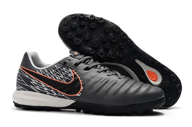 Nike Phantom GT Blanc et Orange Haut Texturisé Synthétique Avant-pied Matelassé Chaussures de Football pour Pelouse Artificielle 9