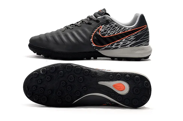 Nike Phantom GT Blanc et Orange Haut Texturisé Synthétique Avant-pied Matelassé Chaussures de Football pour Pelouse Artificielle 10