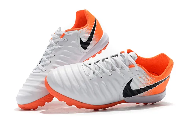 Nike Phantom GT Blanc et Orange Haut Texturisé Synthétique Avant-pied Matelassé Chaussures de Football pour Pelouse Artificielle 12