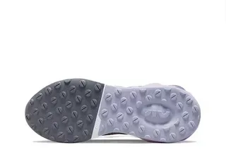 Nike Chaussures lifestyle à empeigne mesh rose et violet avec Air Cushioning visible 6