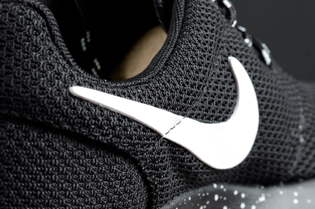 Nike Roshe One Black White Speckle Lifestyle Sneakers 8
