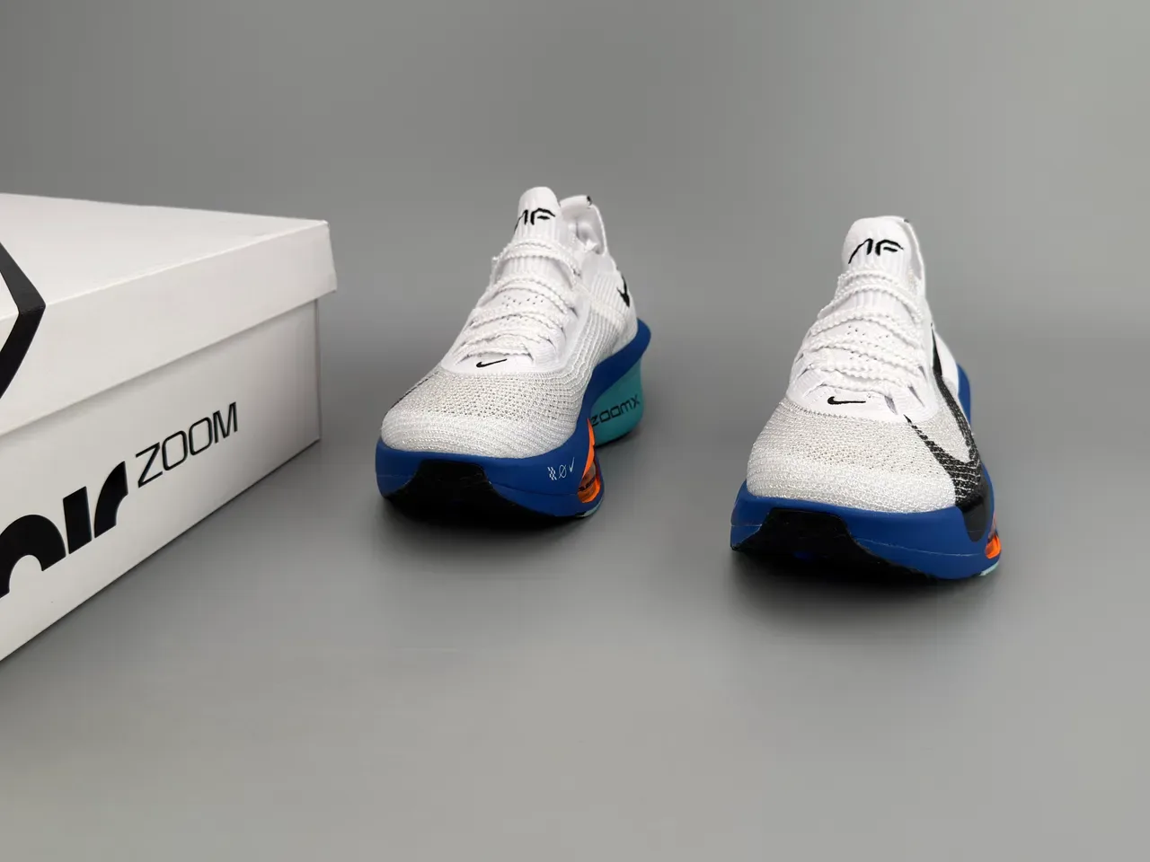 Nike Air Zoom Midsole Chaussures de Running Blanc Bleu Teal Orange 5
