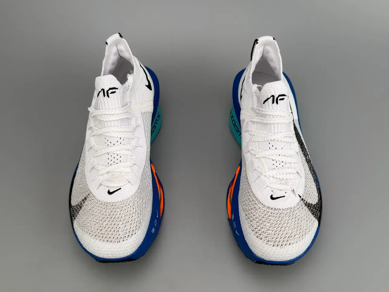 Nike Air Zoom Midsole Chaussures de Running Blanc Bleu Teal Orange 9