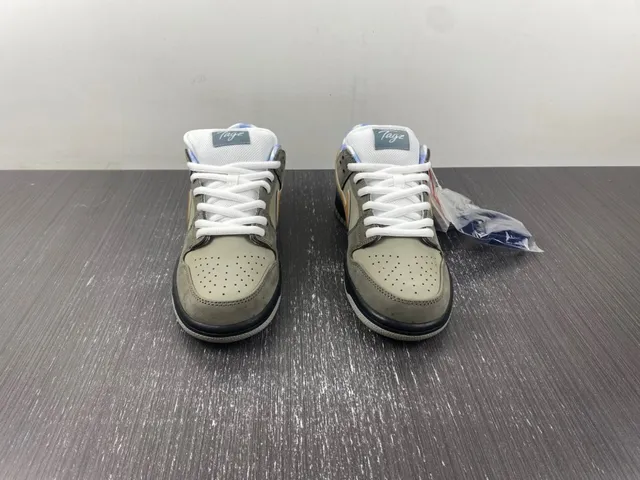 Nike SB Dunk Low Olive Gray Gold Skateboard Shoes 3