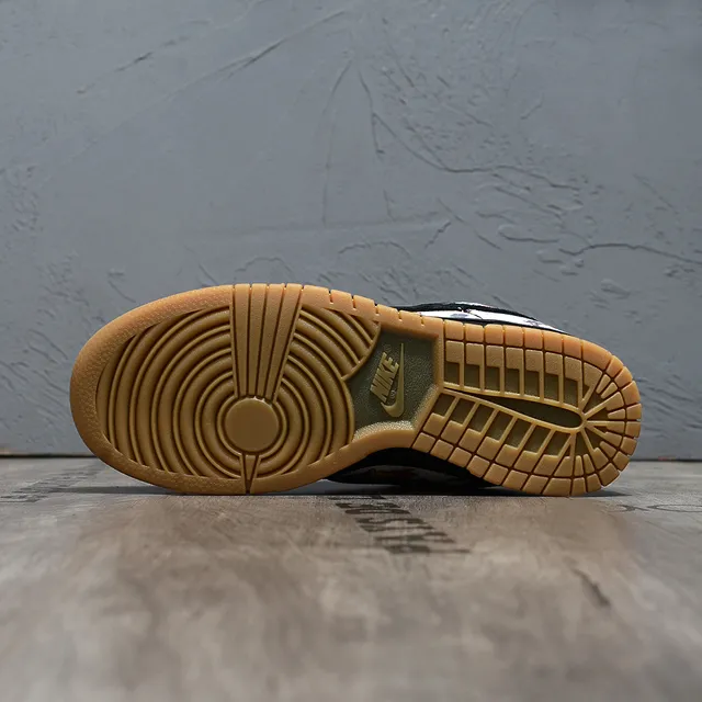 Nike SB Dunk Low World Famous x Supreme Chaussures de skateboard à impression multicolor 5