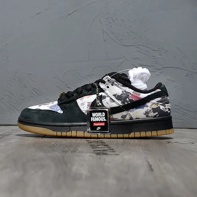 Nike SB Dunk Low World Famous x Supreme Chaussures de skateboard à impression multicolor 7
