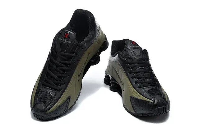 Nike Shox White Silver Blue Lifestyle Sneakers 3