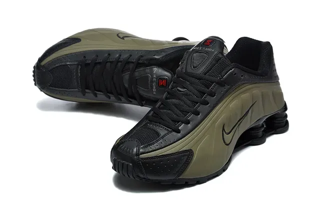 Nike Shox White Silver Blue Lifestyle Sneakers 4