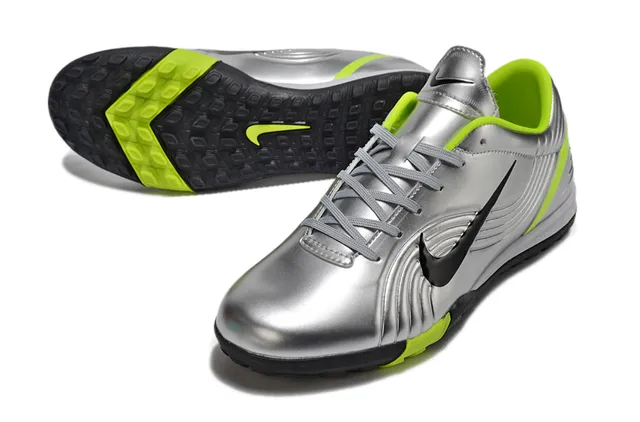 Nike tige synthétique argenté vert métallique bandes néon lime accentuées chaussures football turf 3