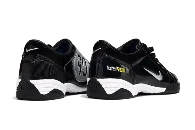 Nike Total 90 III أسود أبيض أصفر أحذية كرة القدم الداخلية 9