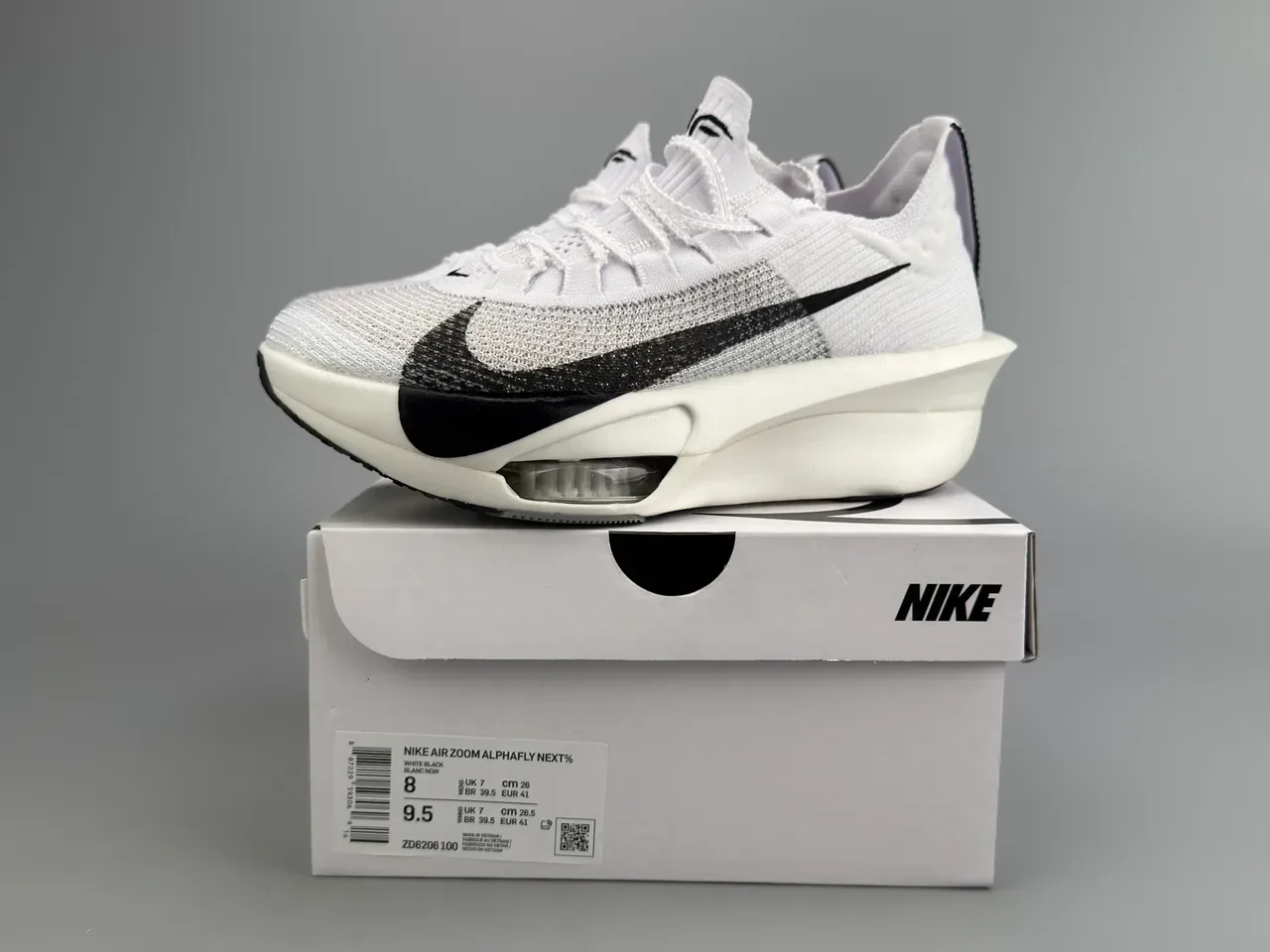 Nike White Black Knit Upper Visible Air Unit Running Shoes 4
