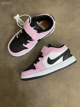 Nike White Black Low-Top Strap-Closure Lifestyle Sneakers 5