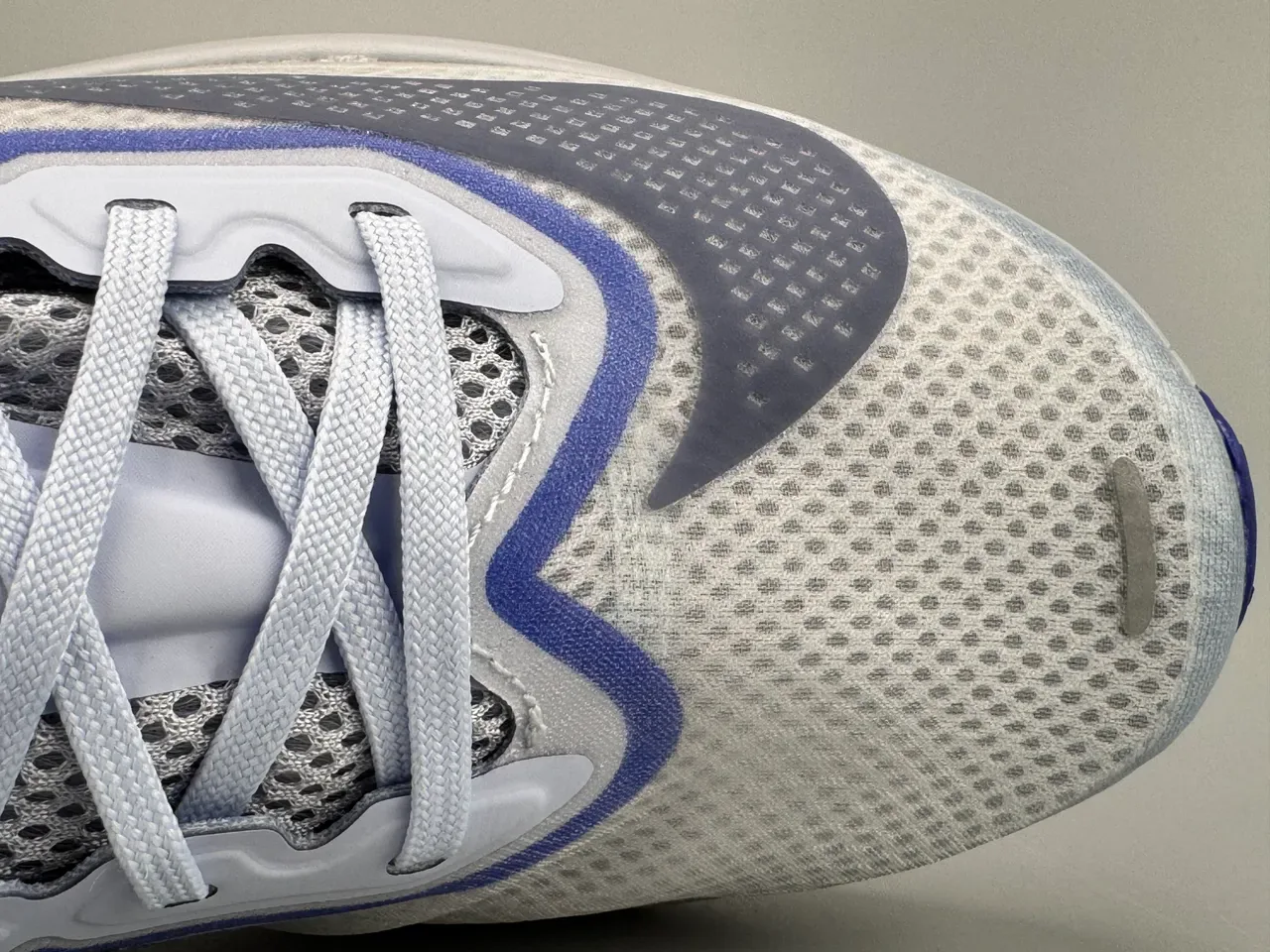 Nike White Blue Engineered Mesh Upper Visible Plate Window Running Shoes 2