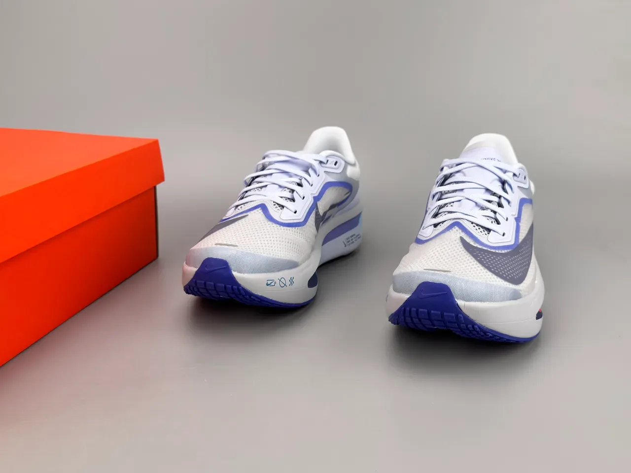 Nike White Blue Engineered Mesh Upper Visible Plate Window Running Shoes 3