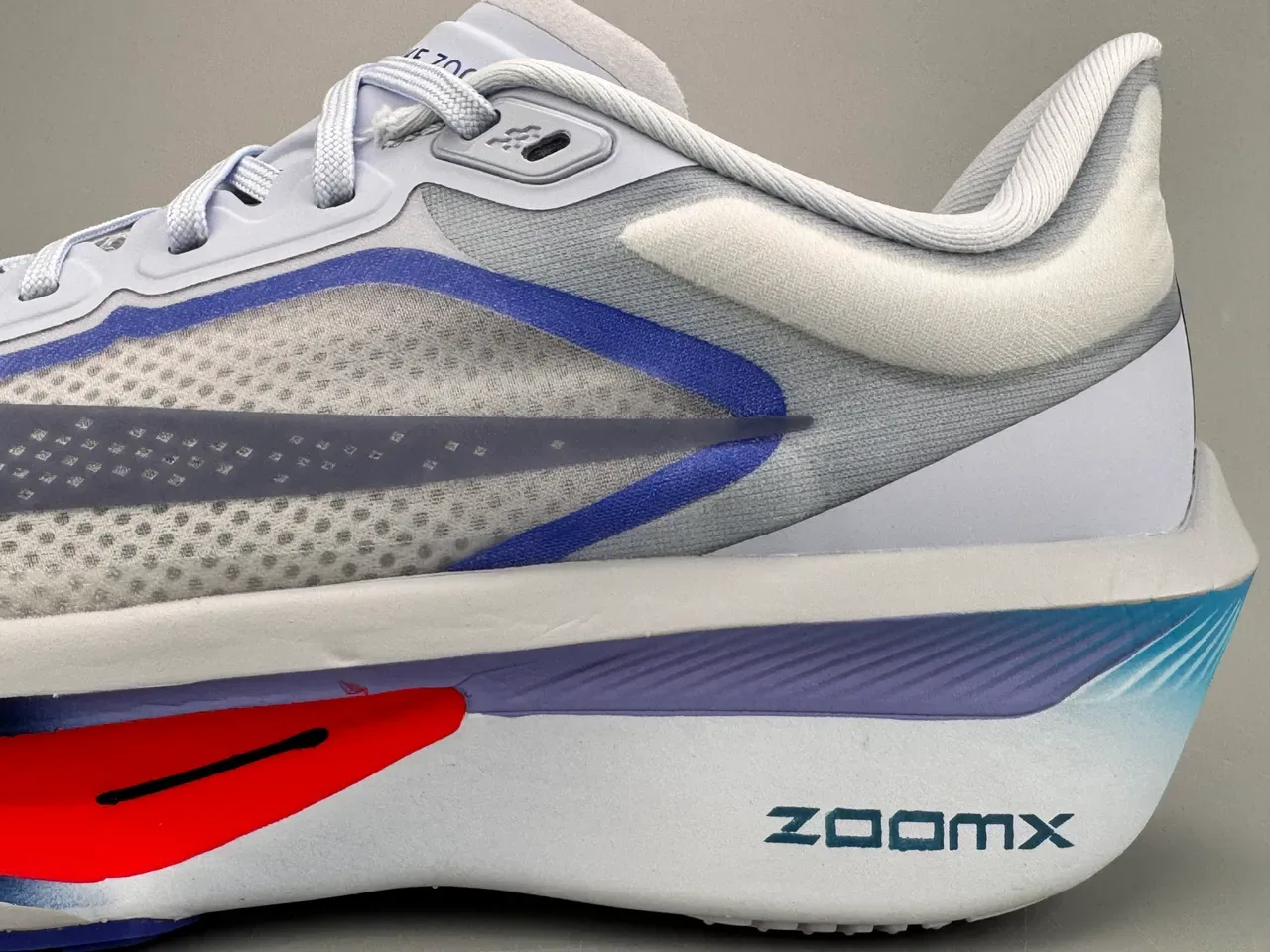 Nike White Blue Engineered Mesh Upper Visible Plate Window Running Shoes 7