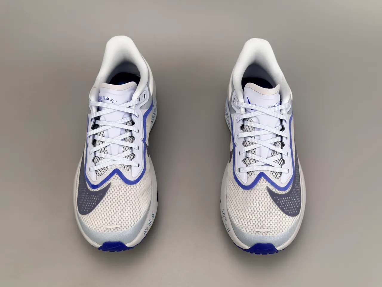 Nike White Blue Engineered Mesh Upper Visible Plate Window Running Shoes 9