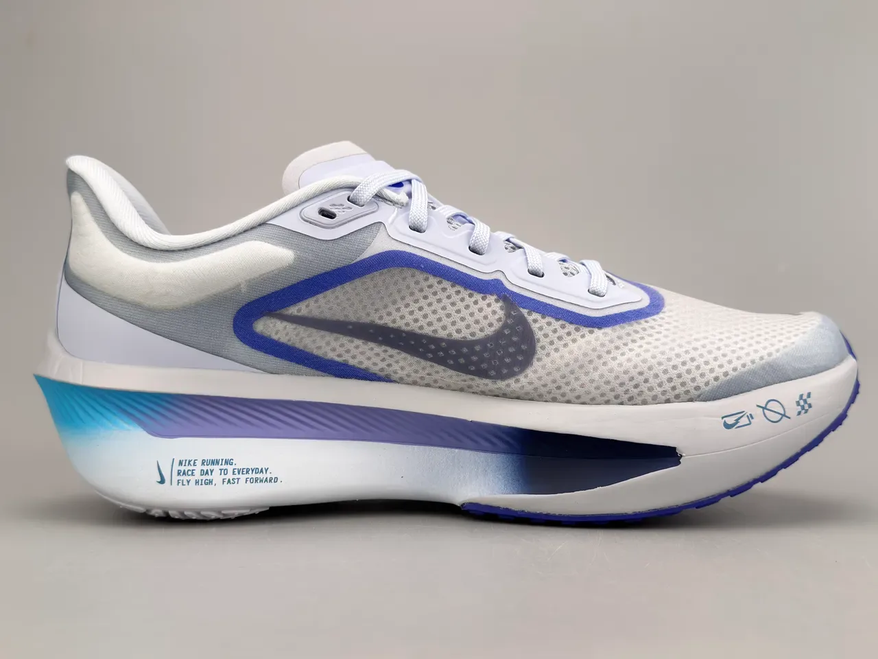 Nike White Blue Engineered Mesh Upper Visible Plate Window Running Shoes 10