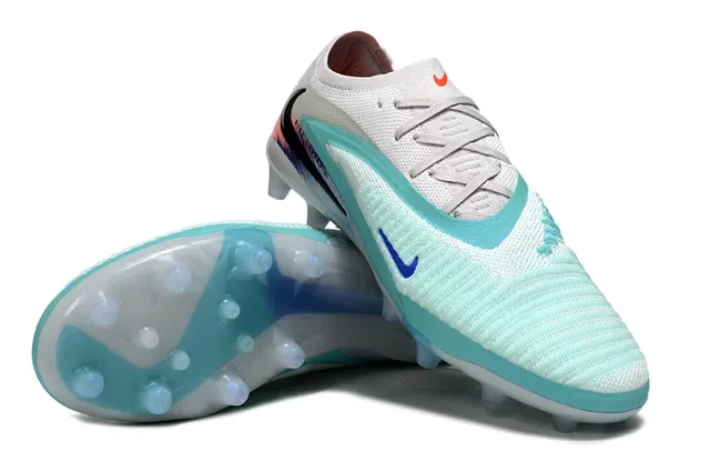 Nike Tênis de Futebol Brancos Azuis Upper Knit Lacetes Assimétricos Superfície Firm-Ground 4