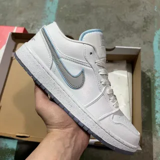 Nike White Blue Low-Top Leather Upper Lifestyle Sneakers