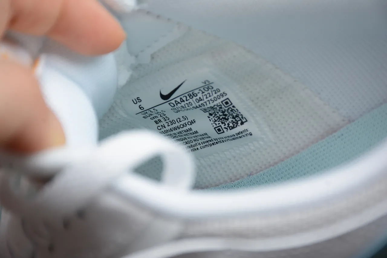 Nike White Blue Platform Sole Metallic Swoosh Lifestyle Sneakers 6